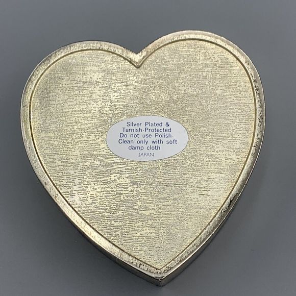 Vtg Silver Plated Heart Trinket Box Red Fabric Interior Jewely Box Vanity Japan - Picture 5 of 10